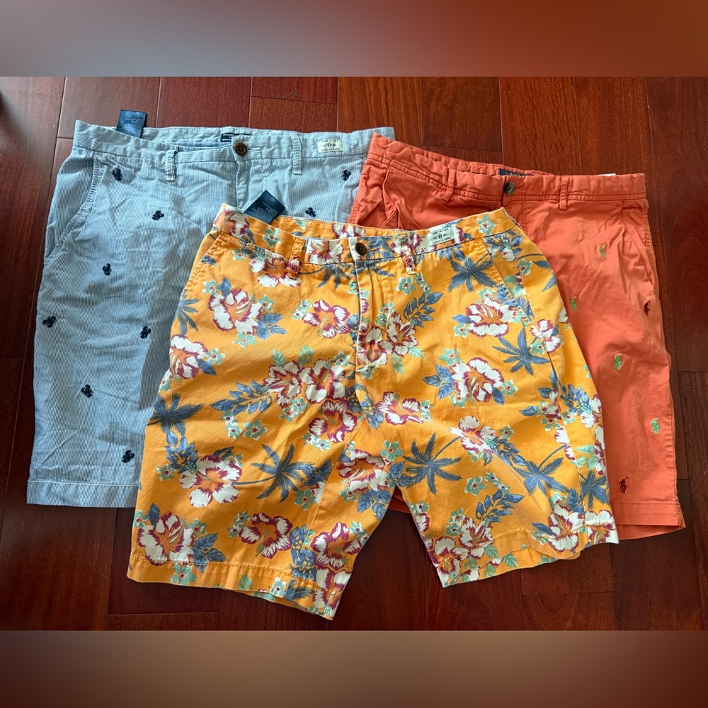 Floral and Solid Men's Shorts Set